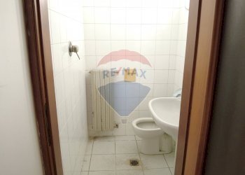 Bagno - Negozio via Torino
 
32, Scalenghe - foto 20