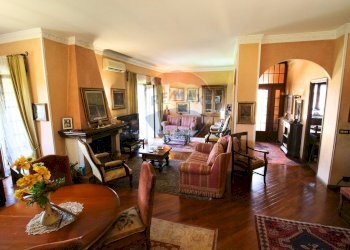 Sala da pranzo - Semi-detached house via galileo galilei
 
17, Bruino - photo 3