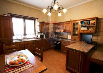 Cucina - Semi-detached house via galileo galilei
 
17, Bruino - photo 5