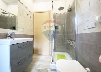 Bagno - Two-room apartment Via Somma Lombardo
29, Roma - photo 13