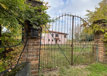 Foto 2 - Casa indipendente Strada Comunale Cortiglione
 
10, Robella - foto 2