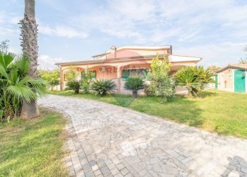 Casa all\'aperto - Villa Via Laurentina, Ardea - foto 1