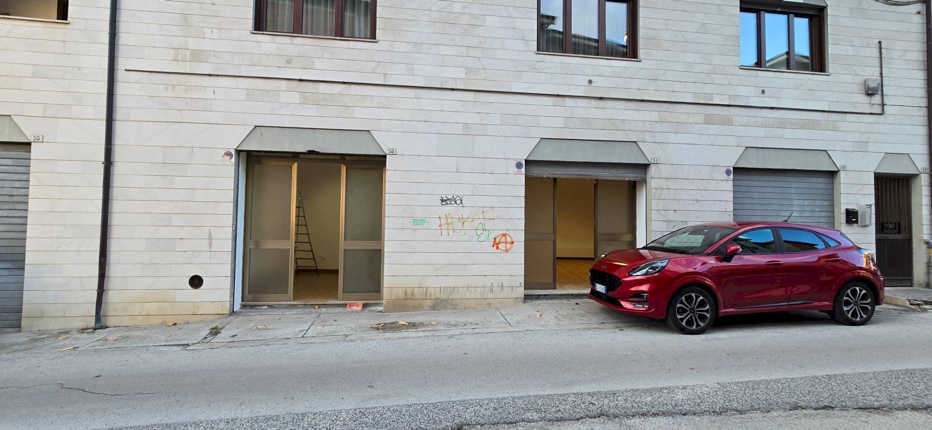 Foto 1 - Office Via Teramo
 
51/53, L'Aquila - photo 1