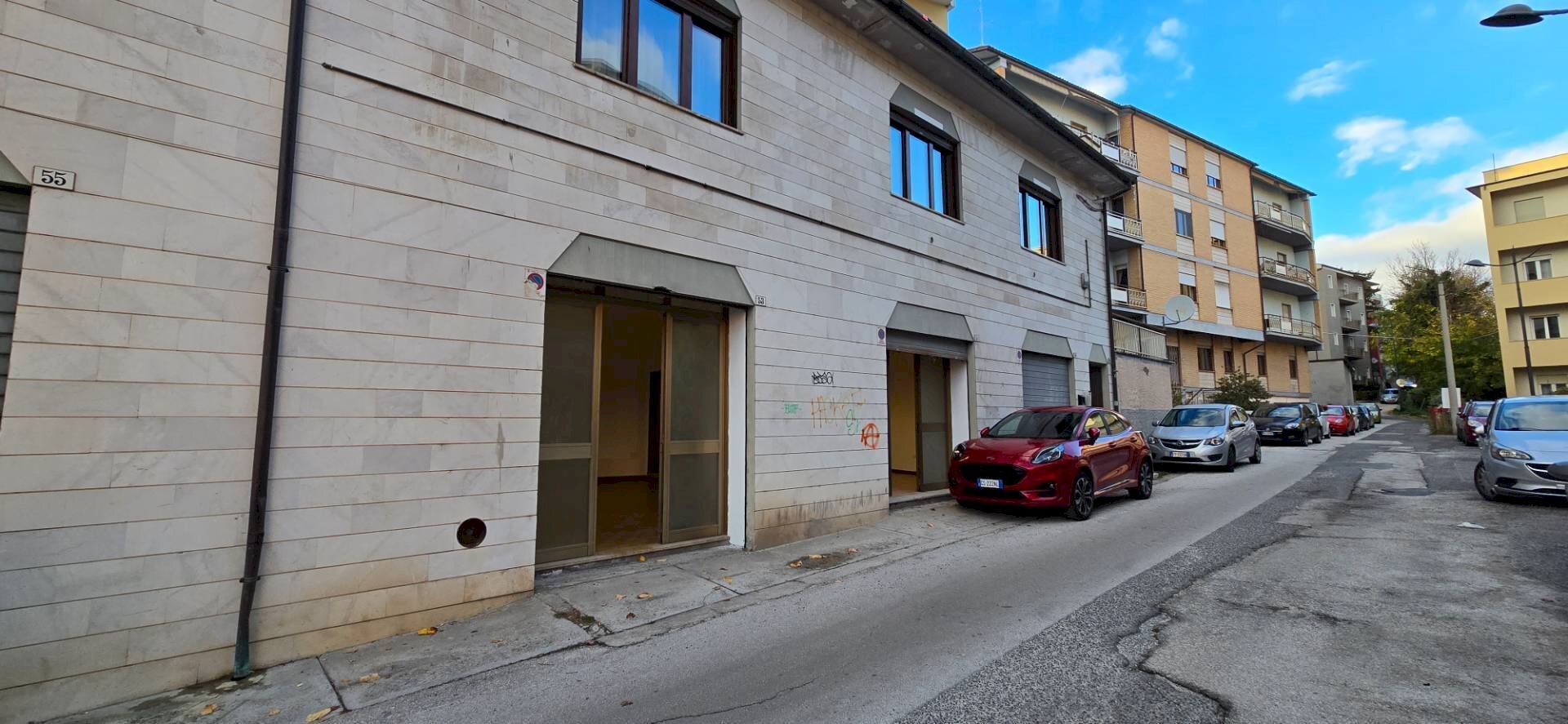 Foto 2 - Office Via Teramo
 
51/53, L'Aquila - photo 2