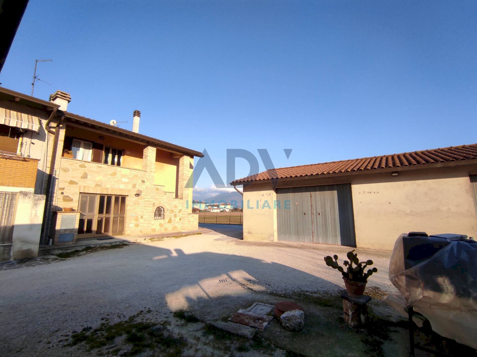 Foto 3 - Semi-detached house via atene
103, Bastia Umbra - photo 3