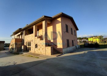 Foto 1 - Casa semi indipendente via atene
 
103, Bastia Umbra - foto 1