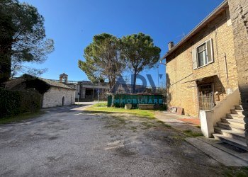 Foto 1 - Casa semi indipendente VIA MARIA MADDALENA
 
1, Assisi - foto 1