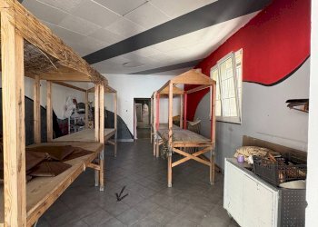 Foto 2 - Locale Commerciale Via Santo Patrono
 
34-36, Assisi - foto 2