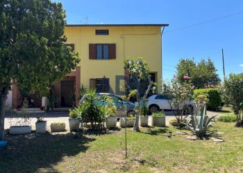 Foto 2 - Casa semi indipendente VIA RAIMONDO POLTICCHIA
 
10, Assisi - foto 2