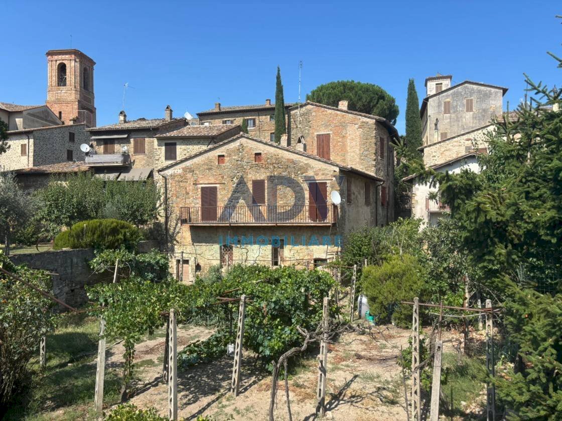 Foto 1 - Stabile - Palazzo via montelauro
 
38, Bettona - foto 1