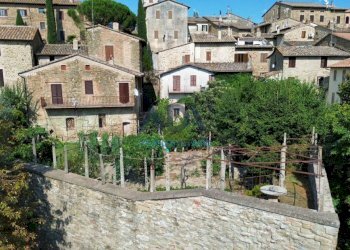 Foto 40 - Stabile - Palazzo via montelauro
 
38, Bettona - foto 40