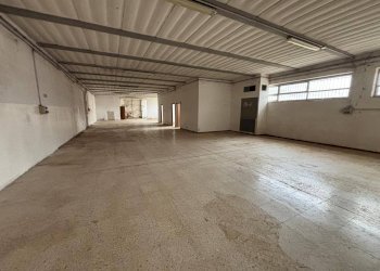 Foto 8 - Shed VIA dell'industria
 
SNC, Spello - photo 8