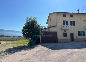 Foto 2 - Casa semi indipendente Via Bastia
 
51, Assisi - foto 2