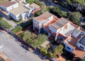 Casa all\'aperto - Villa Viale Giacomo Matteotti
 
3, Isola delle Femmine - foto 7