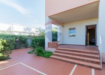 Terrazza - Villa Viale Giacomo Matteotti
 
3, Isola delle Femmine - foto 16