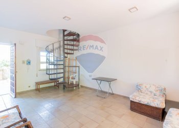 Soggiorno - Villa Viale Giacomo Matteotti
 
3, Isola delle Femmine - foto 21