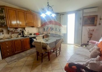 Sala da pranzo - Quadrilocale via Conte Federico
 
108, Palermo - foto 9