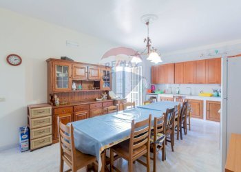 Sala da pranzo - Villa Via Ponticelli
 
41, Carini - foto 8