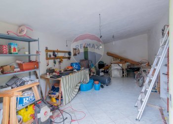 Dispensa di stoccaggio - Villa Via Ponticelli
 
41, Carini - foto 32