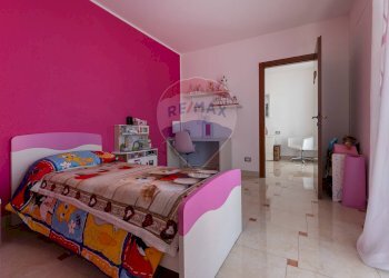 Camera / camera da letto - Villa VIA EDISON
 
16, Lonate Ceppino - foto 19