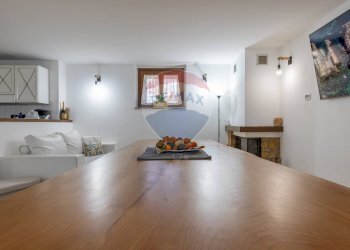 Sala da pranzo - Villa VIA EDISON
 
16, Lonate Ceppino - foto 27