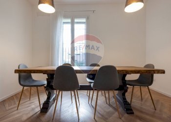 Sala da pranzo - Casa indipendente Via Bozzoni
 
13, Cairate - foto 4