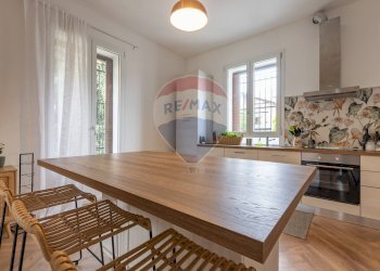 Cucina - Casa indipendente Via Bozzoni
 
13, Cairate - foto 7