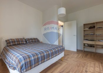 Camera / camera da letto - Casa indipendente Via Bozzoni
 
13, Cairate - foto 12