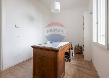 Hall / corridoio - Casa indipendente Via Bozzoni
 
13, Cairate - foto 20