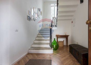 Scale - Casa indipendente Via Bozzoni
 
13, Cairate - foto 26