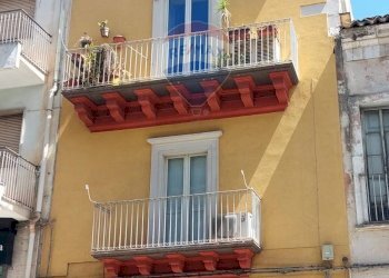 Edificio all\'aperto - Casa indipendente Corso Italia
 
233-235-237, Ragusa - foto 1