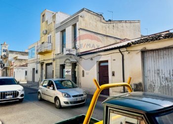 Edificio all\'aperto - Locale Commerciale via san martino
302, Vittoria - foto 14