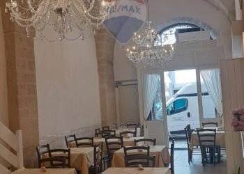 Sala da pranzo - Locale Commerciale Via Gallipoli
 
18 Bis, Galatina - foto 3