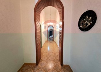 Hall / corridoio - Casa indipendente Via Cesare Battisti
 
40, Cellino San Marco - foto 6