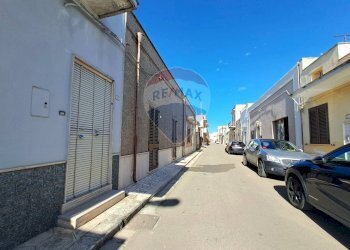 Edificio all\'aperto - Casa indipendente Via Cesare Battisti
 
40, Cellino San Marco - foto 31