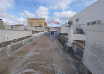 Edificio all\'aperto - Casa indipendente Campi Salentina - foto 17