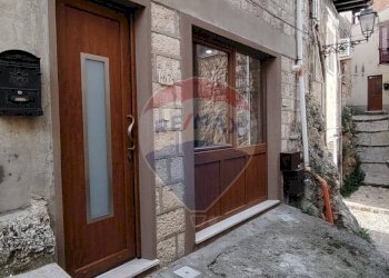 Edificio all\'aperto - Casa indipendente via rosario
 
67, Petralia Sottana - foto 33