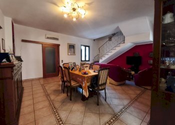 Foto 1 - Casa indipendente Via Roma
 
32, Matino - foto 1