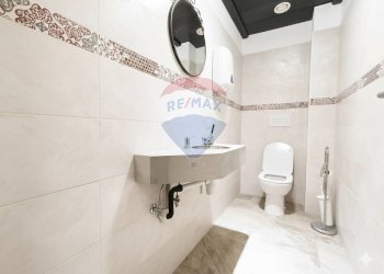 Bagno - Commercial Activity Via per Marilleva
 
59, Mezzana - photo 19