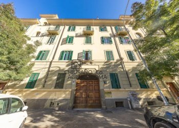 Foto 1 - Trilocale Via Albalonga
21, Roma - foto 1