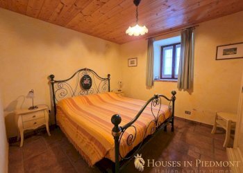 Camera da letto - Rustic Pezzolo Valle Uzzone - photo 9