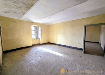 Stanza non arredata - Rustico Castiglione Tinella - foto 9