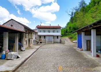 Cortile interno - Rustico Niella Belbo - foto 4