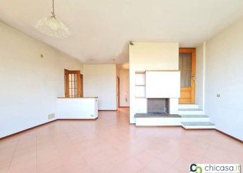 Salone - Villa Località Santo Stefano, Roddi - foto 12