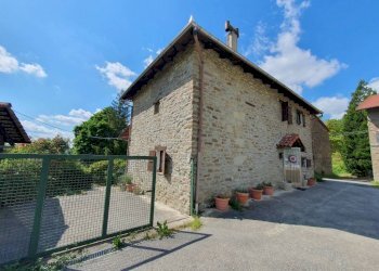 Facciata - Rustico Località Langa Leprotto, 3, Olmo Gentile - foto 7