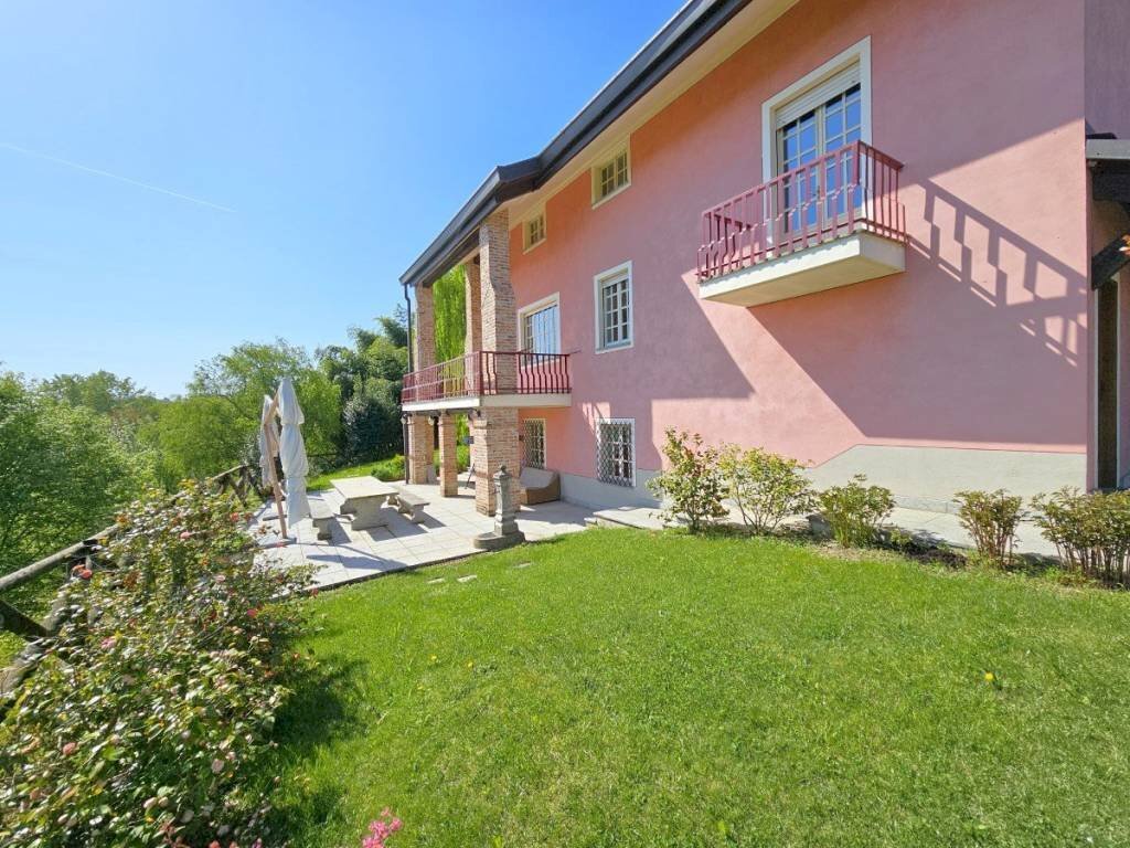 Giardino - Villa strada del Corno, 28, Cherasco - foto 3