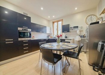 Cucina - Villa via Renato Vuillermin, Alba - photo 5