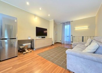 Salone - Appartamento Alba - foto 8