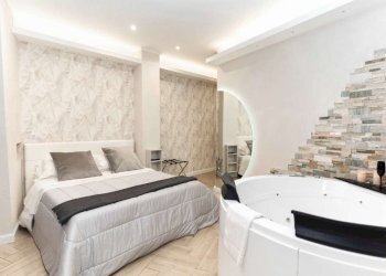 camera da letto - Bed & Breakfast via Merulana, 23, Roma (neighborhood Centro Storico) - photo 1
