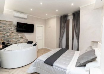 camera da letto - Bed & Breakfast via Merulana, 23, Roma (neighborhood Centro Storico) - photo 4